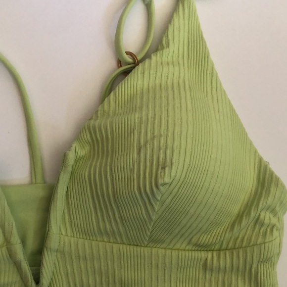 L*Space Siren V-Neck Ribbed Bikini Swimsuit Top Size M Green New - Picture 11 of 11